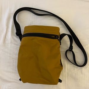Lululemon Water Bottle Crossbody Bag